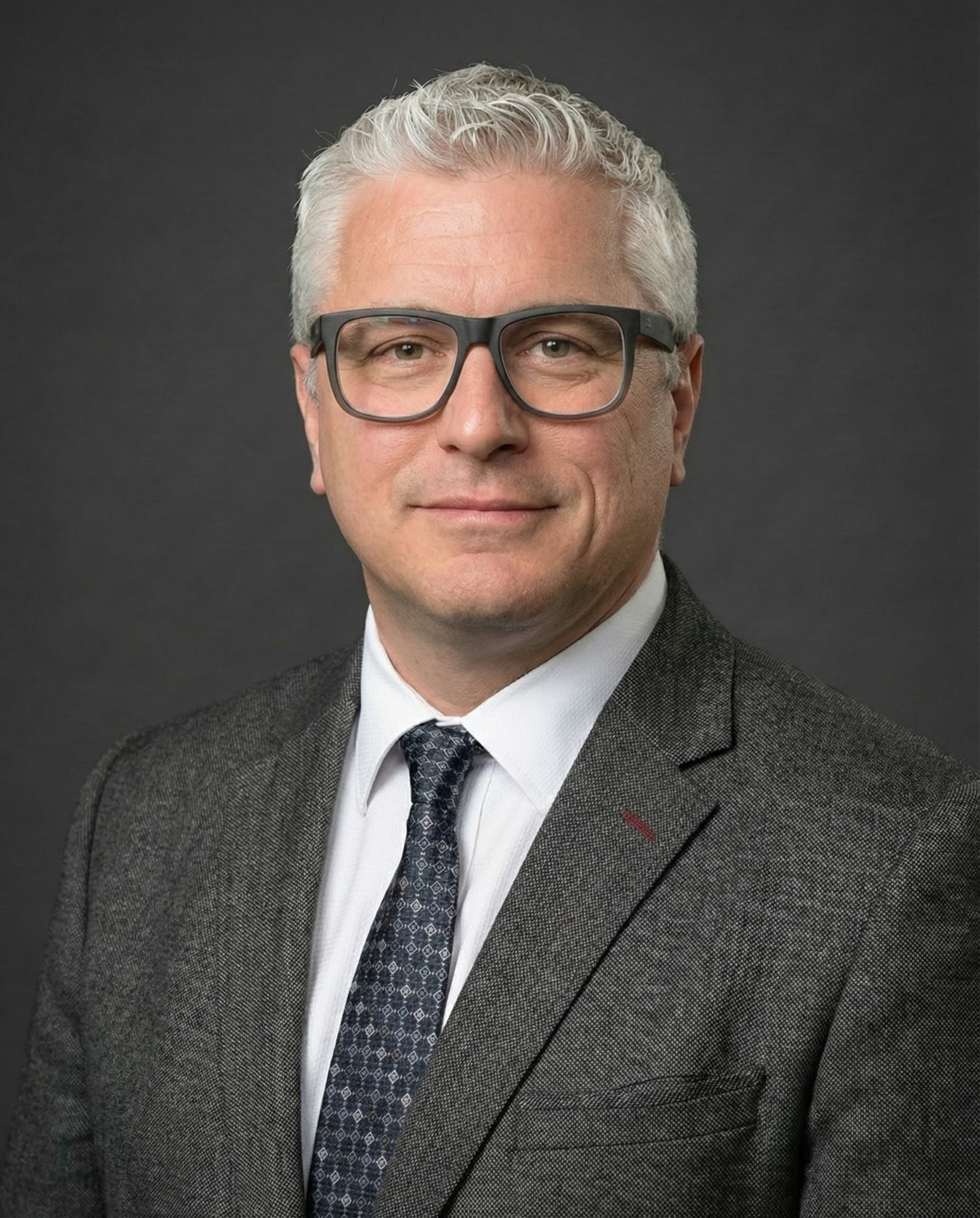 Dr. Chris Main, DO - Board Certified Orthopedic Surgeon